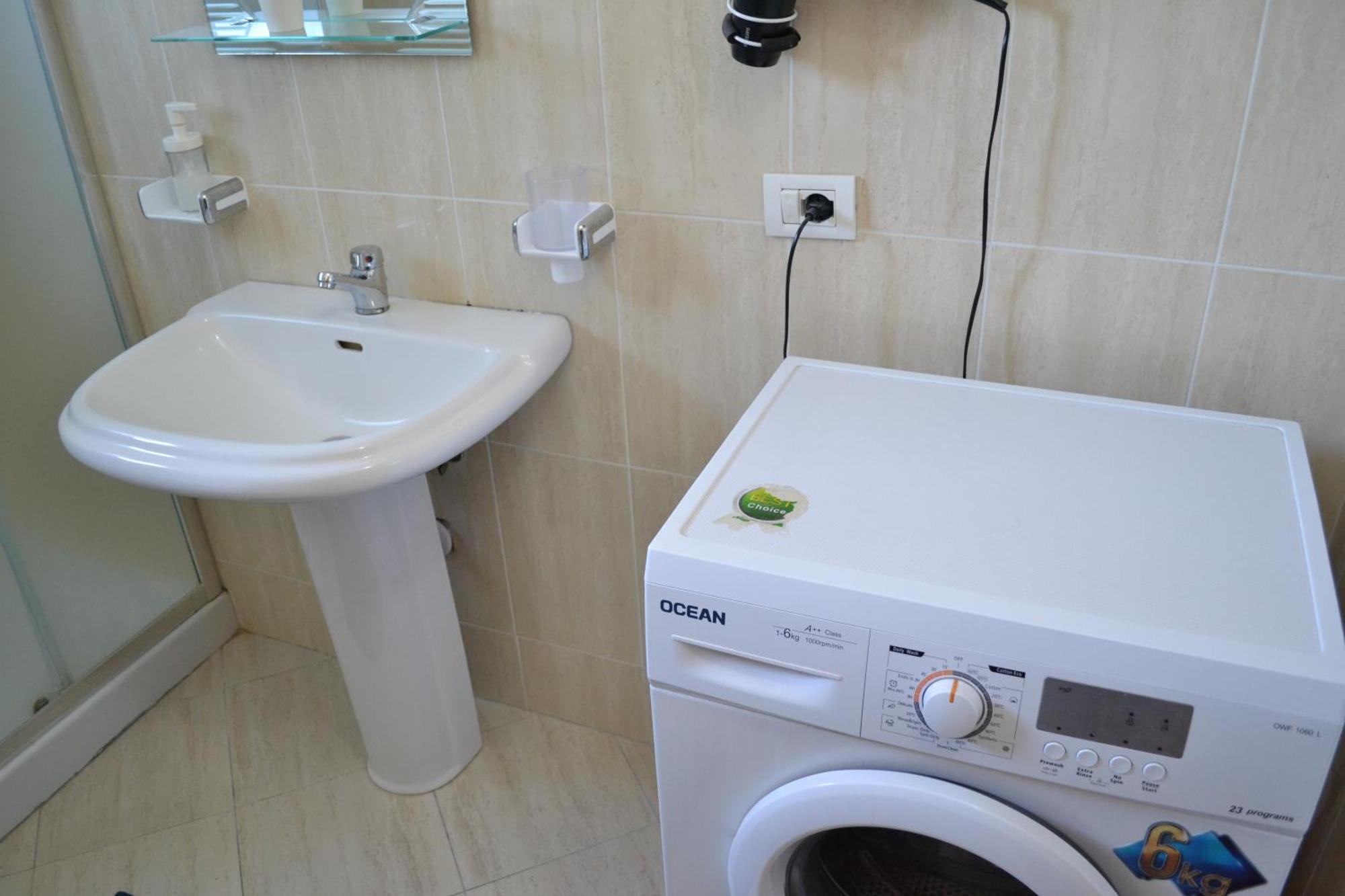 Seaview Gateway 2 Bedrooms Apartment & Garage Vlorë Eksteriør bilde