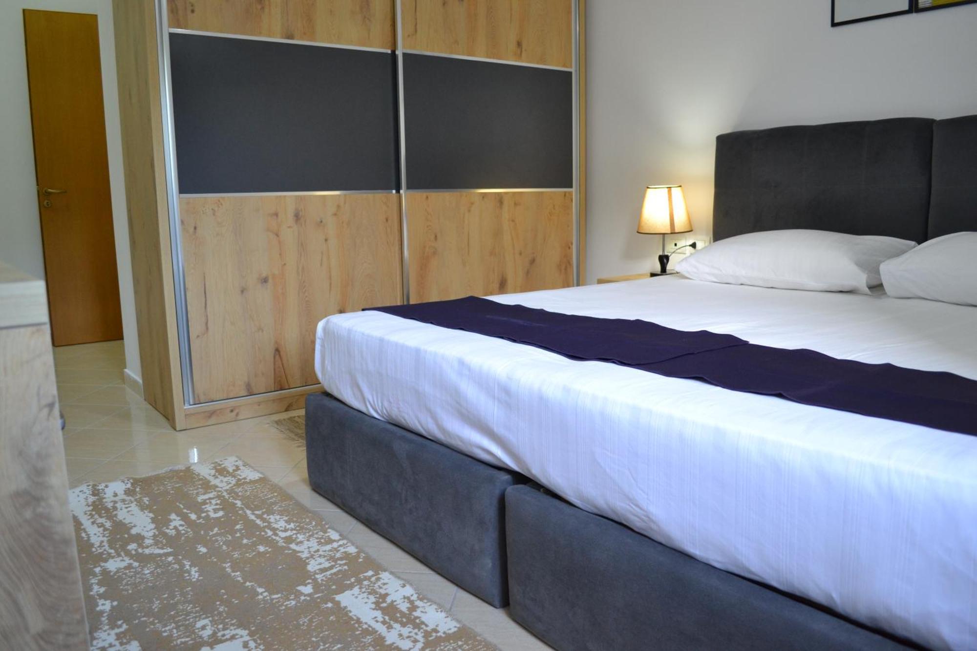 Seaview Gateway 2 Bedrooms Apartment & Garage Vlorë Eksteriør bilde
